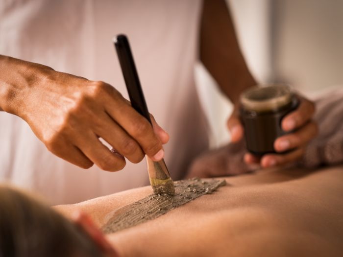 Body Wrapping Massage course practice