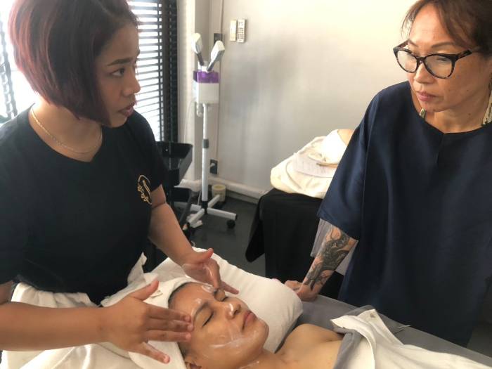 Facial Treatment training at Nuad Thai School
