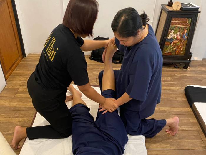 Hands-on Thai massage course technique in Bangkok