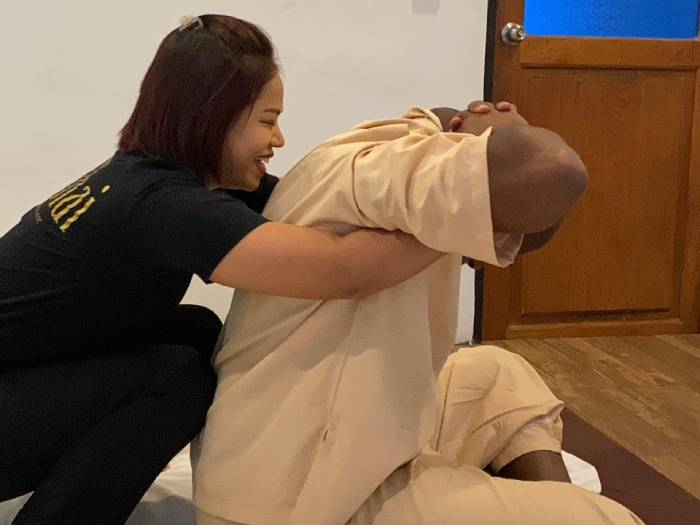 Thai Massage certificate course practice