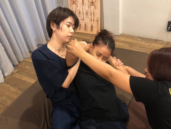 Dynamic Thai Warrior Massage technique training