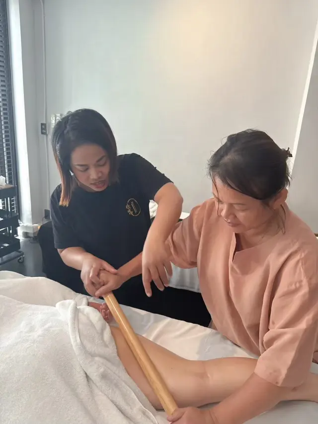 Bamboo stroke hand placement