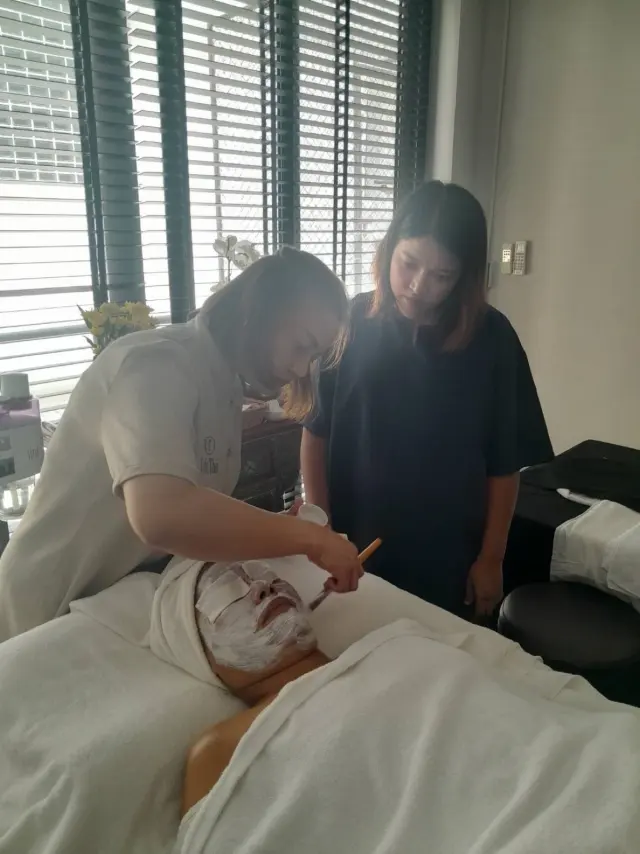 Mask brush application