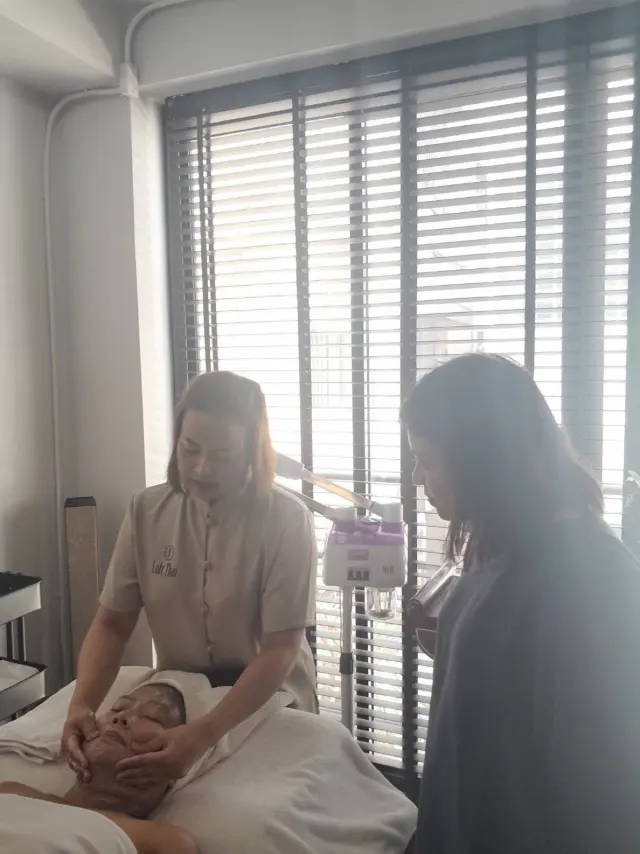 Jaw and cheek massage
