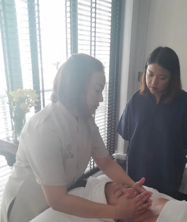 Finishing hand pressure
