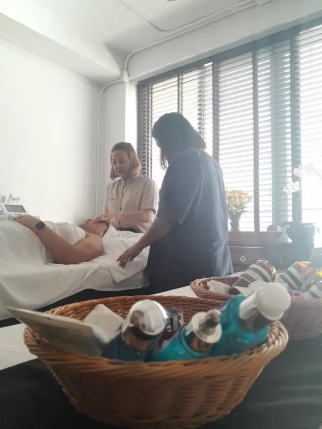 Product basket and demonstration
