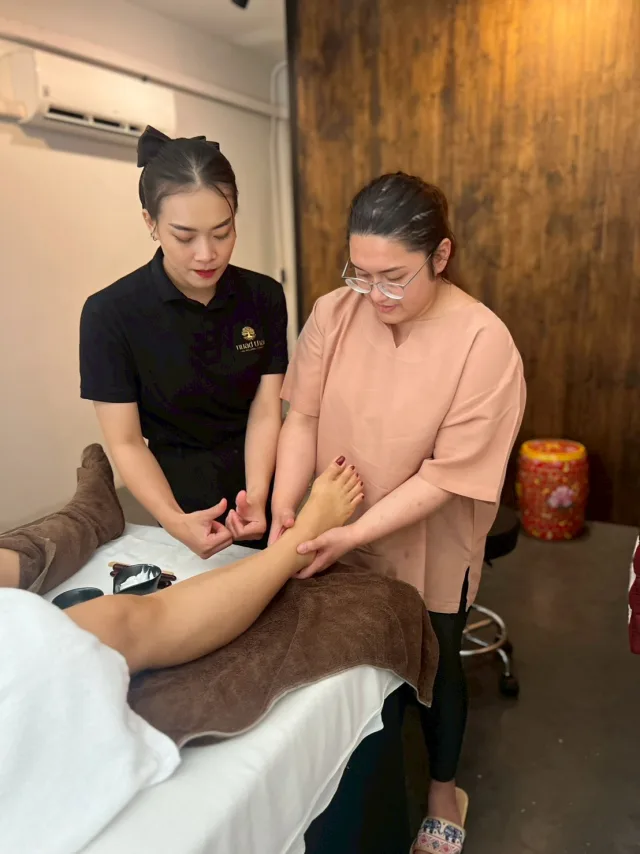 Foot massage room setup