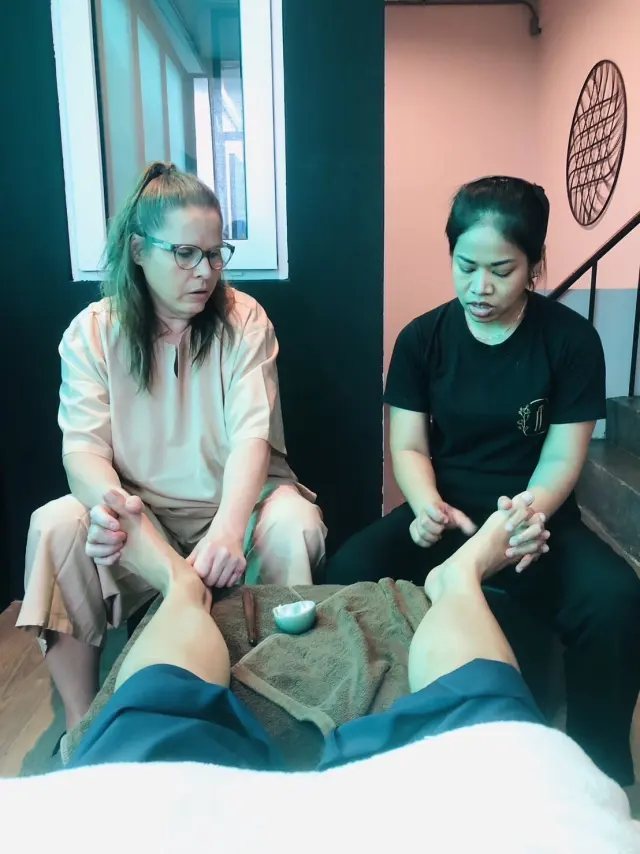 Toe and arch coaching
