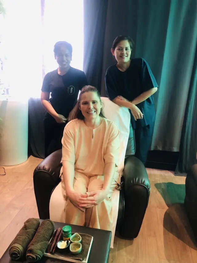 Foot massage class portrait