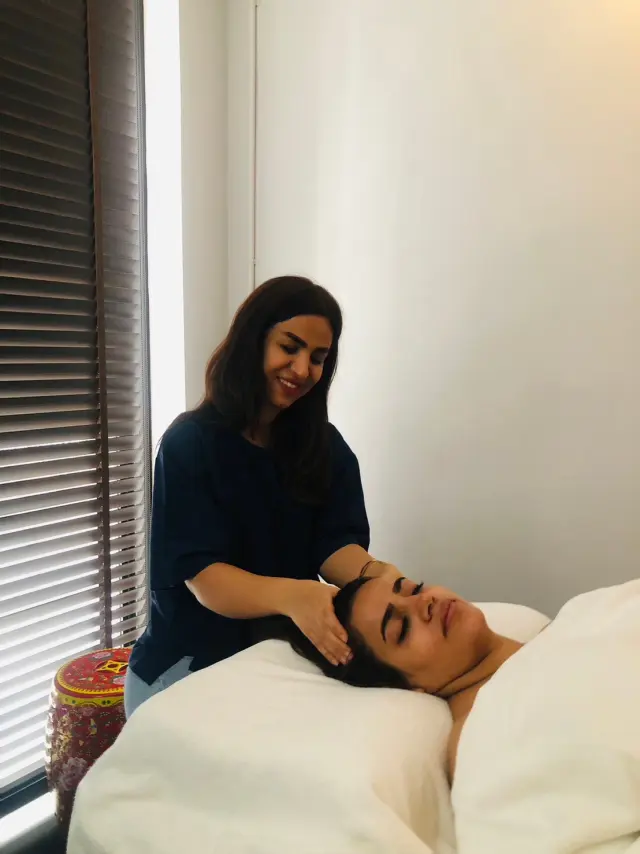 Scalp pressure mapping