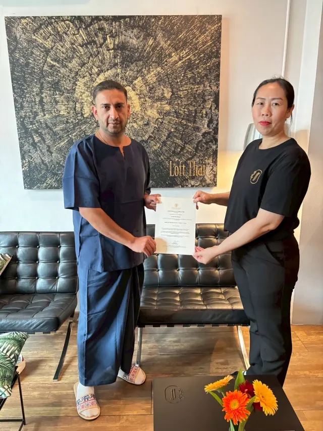 Head spa certificate presentation