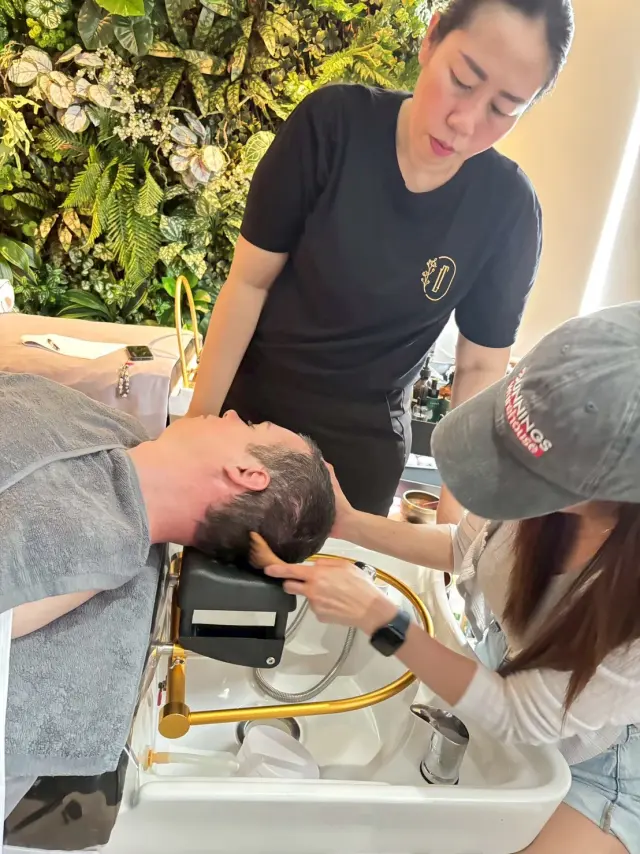 Scalp comb technique