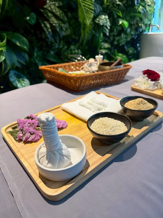 Herbal towel preparation