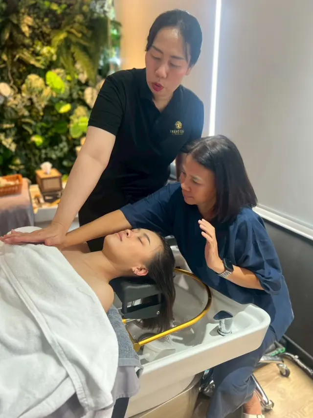 Shoulder and scalp sequence
