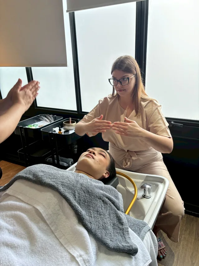 Shoulder and neck support correction