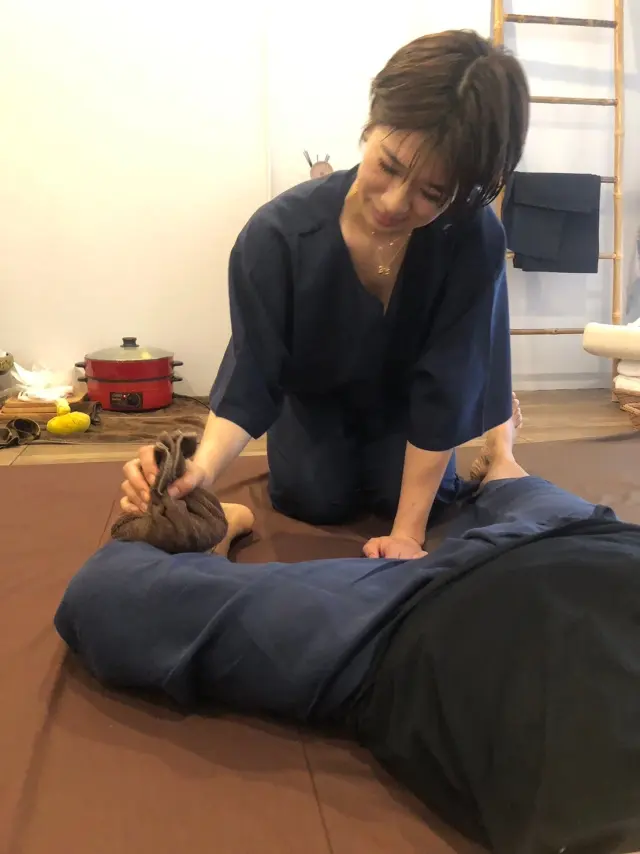 Back compress technique
