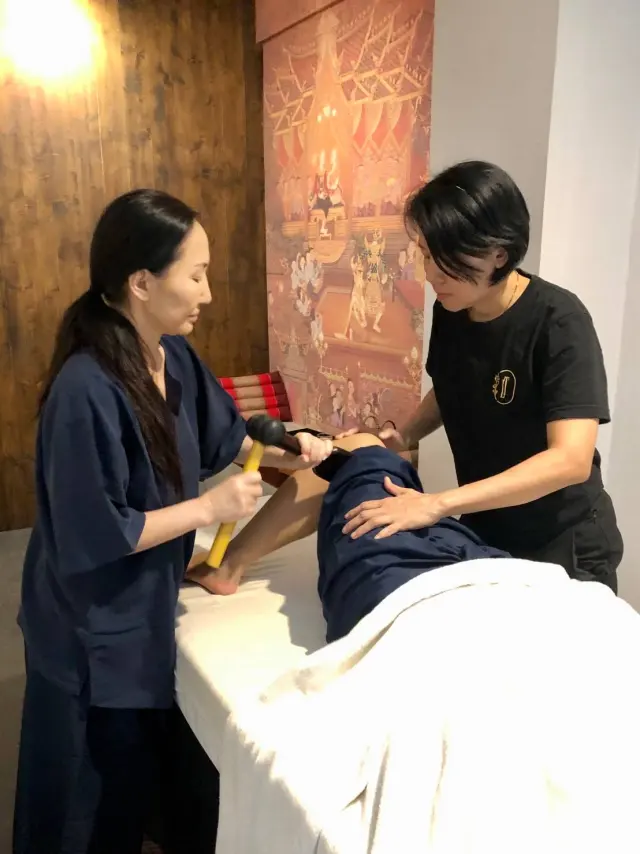 Side-body tool coaching