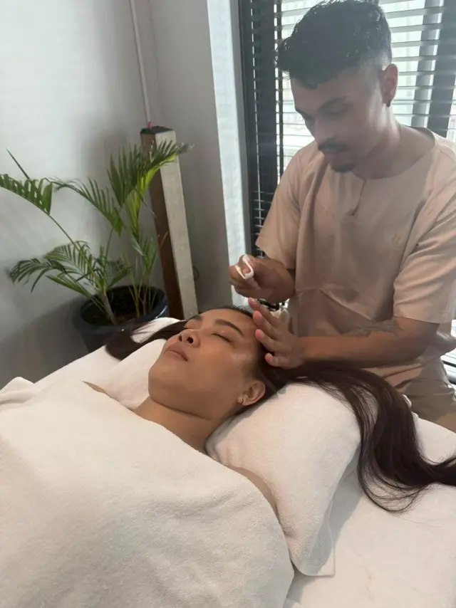 Hairline product technique