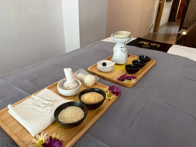Indian head spa tool layout