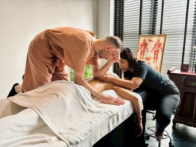 Elbow pressure supervision