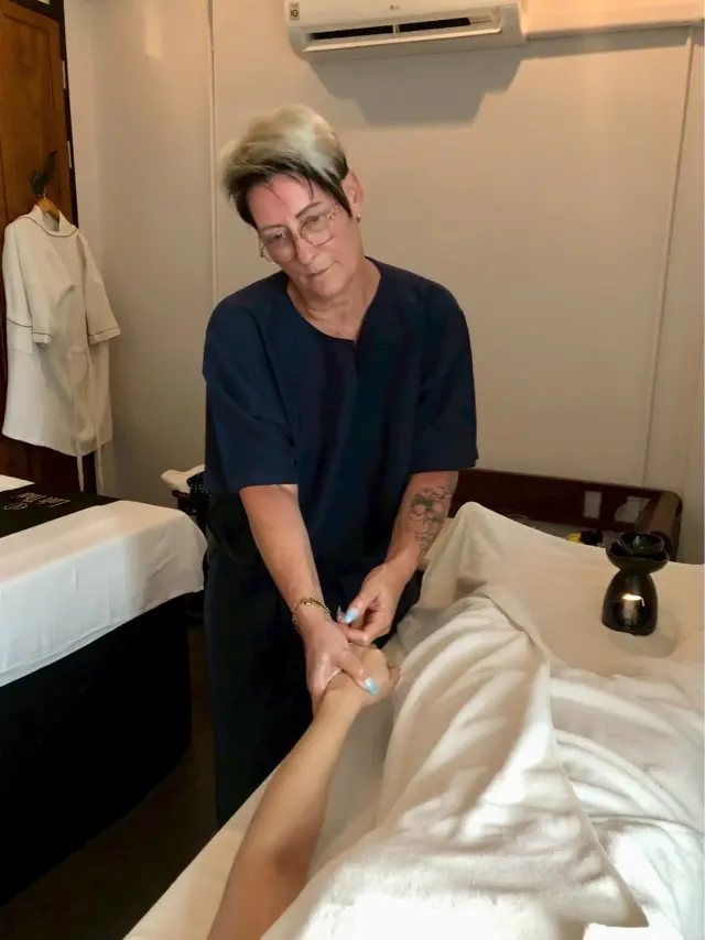 Wrist and forearm pressure