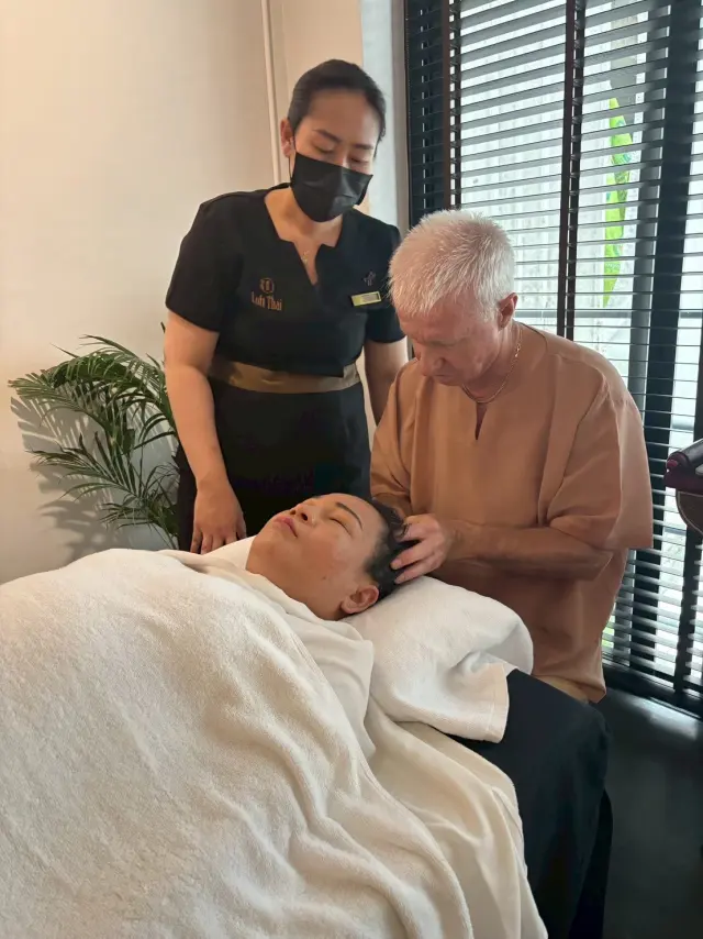 Scalp and neck release practice