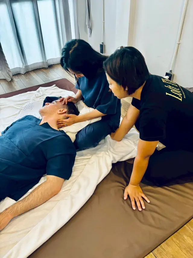 Student neck release practice