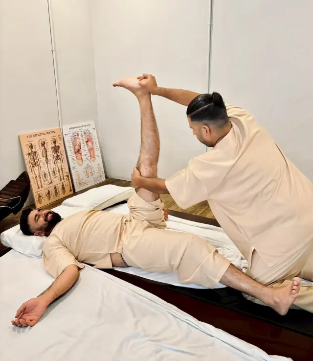 Raised-leg hamstring stretch