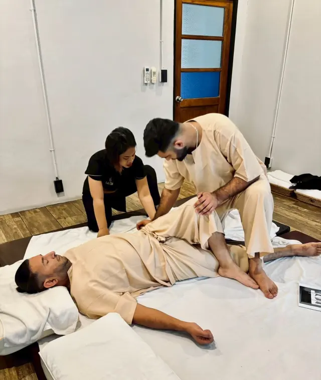 Side-position hip coaching