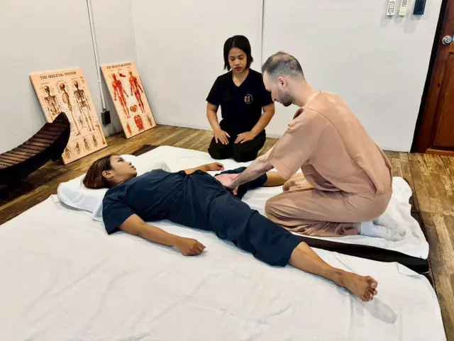 Abdominal line supervision