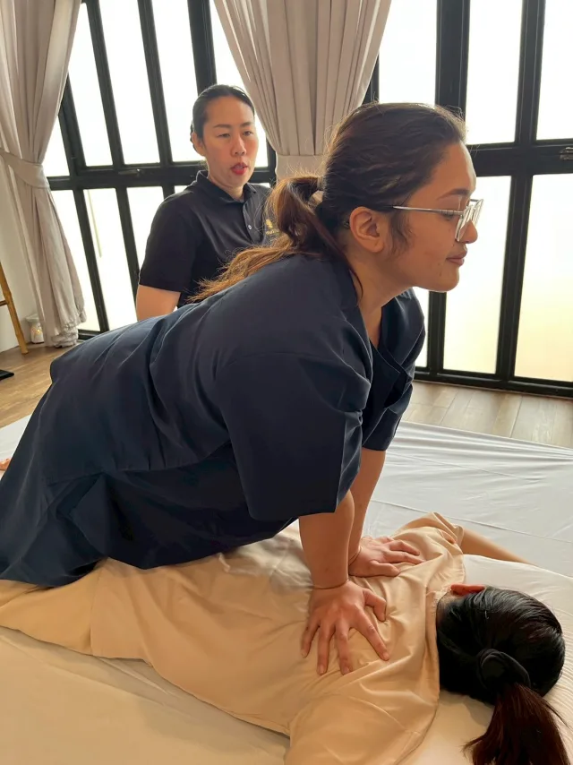 Kneeling back pressure practice