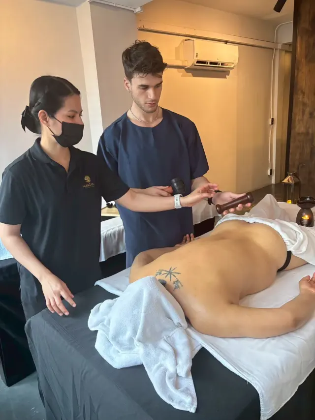Guided Tok Sen hand placement
