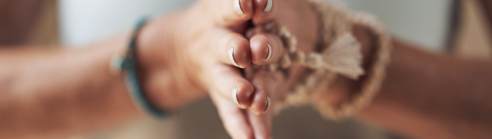 Thai-Massage und Energiearbeit: Ausgleich der Chakren des Körpers