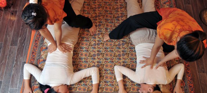 Kulturelle Verbindung: Authentische Thai-Massage der Nuad Thai School