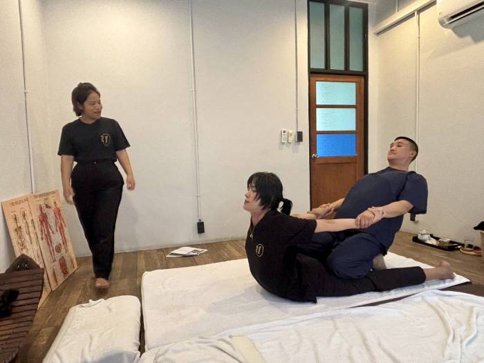 Nuad Thai School training detail