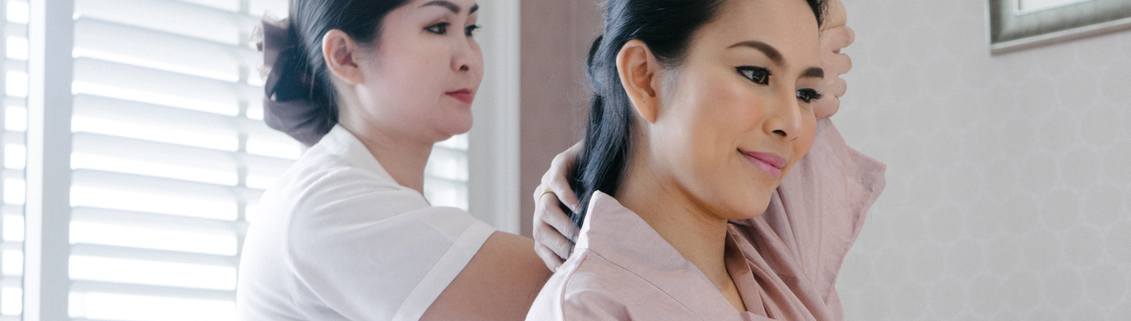 Massage thaïlandais pour les personnes âgées : Techniques douces pour les corps vieillissants