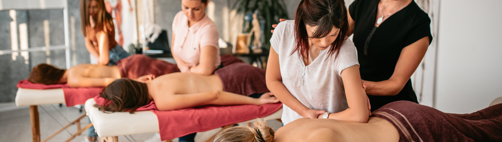 À quoi s’attendre lors d’un programme de formation en massage thaïlandais à Bangkok